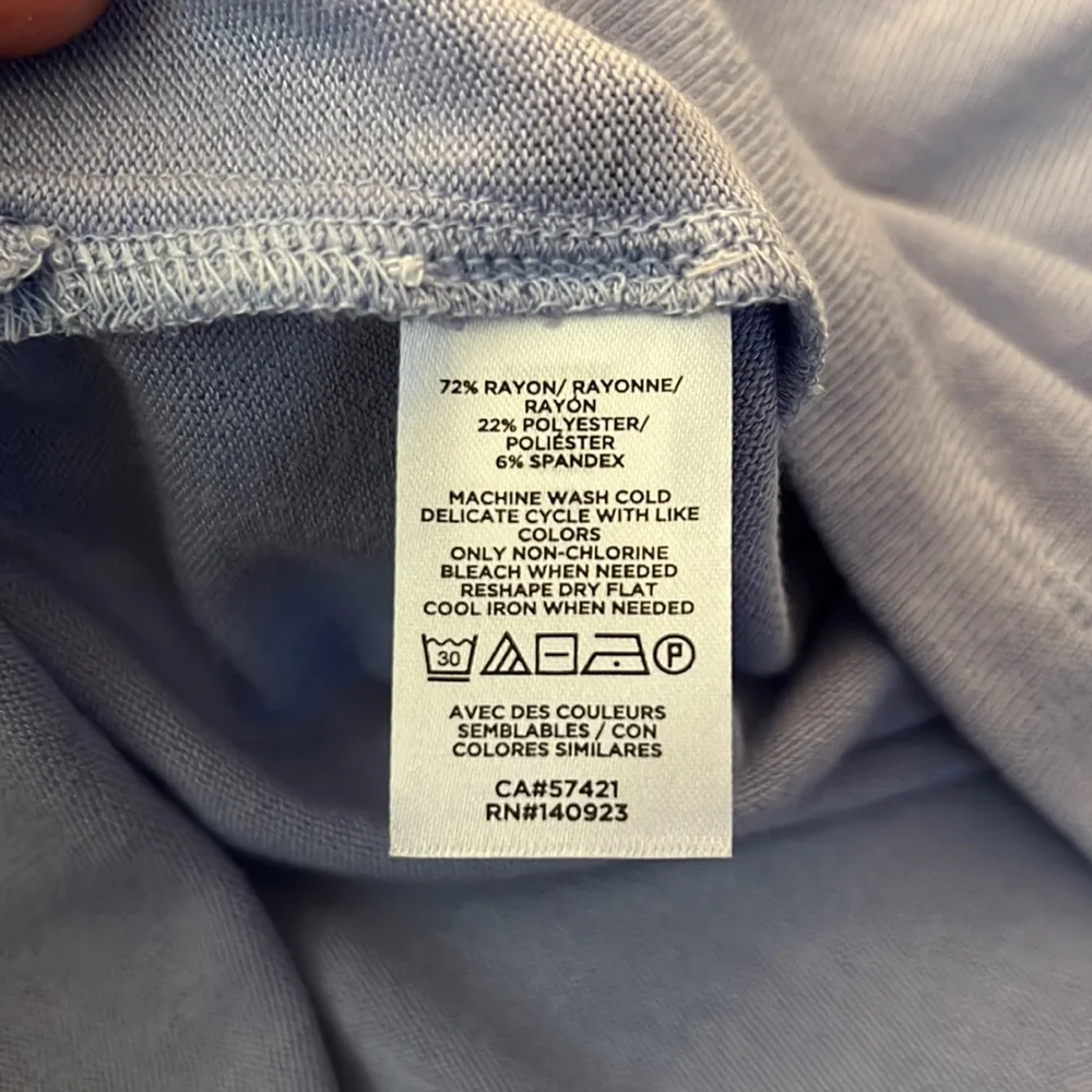 LOFT v-neck top, periwinkle blue, size M NWT! - Picture 4 of 5